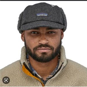 Patagonia adult hat with ear flaps